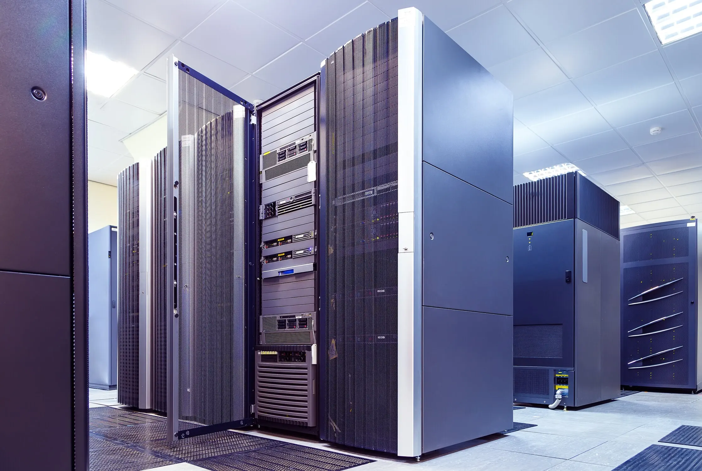 Centros de datos distribuidos globalmente
